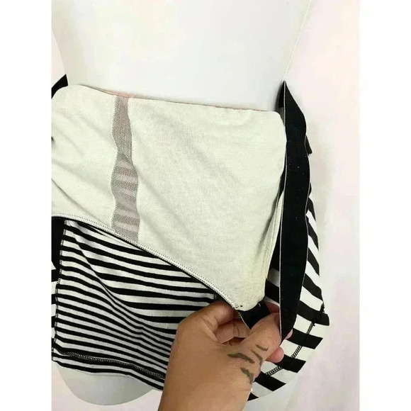 Lululemon Work It Out Tank Top Sz 4 Sea Stripe Mint Moment Black NWOT - Picture 4 of 10